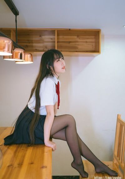 隔壁女邻居