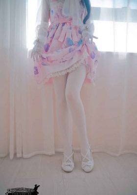扒开美女狂揉下部