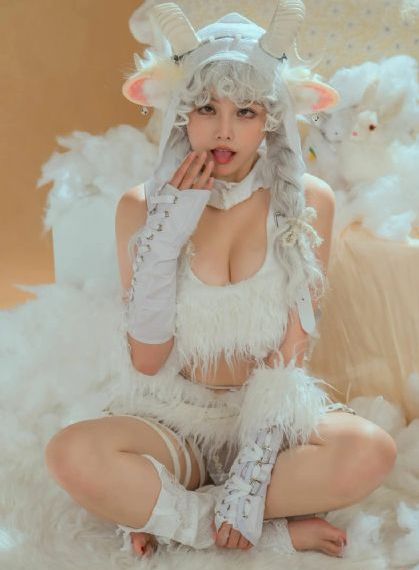 乳揉みま痴汉电车公交在线观看