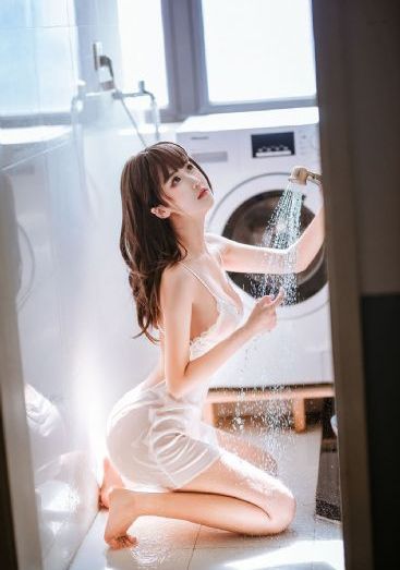 穿过月亮的旅行