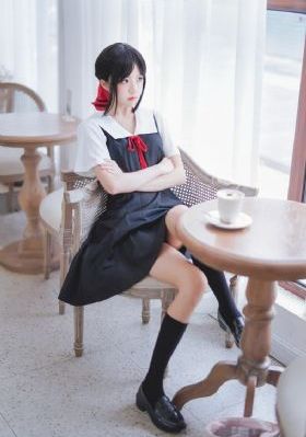 女囚