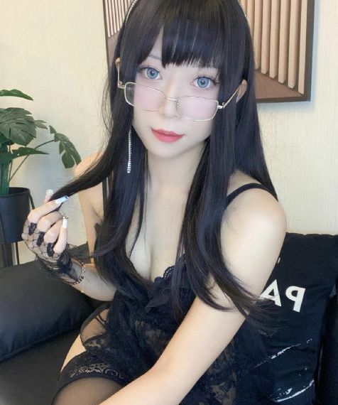 粉嫩小箩莉奶水四溅在线观看